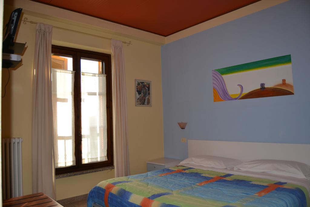 Castelnuovo  Agriturismo La Mussia מראה חיצוני תמונה